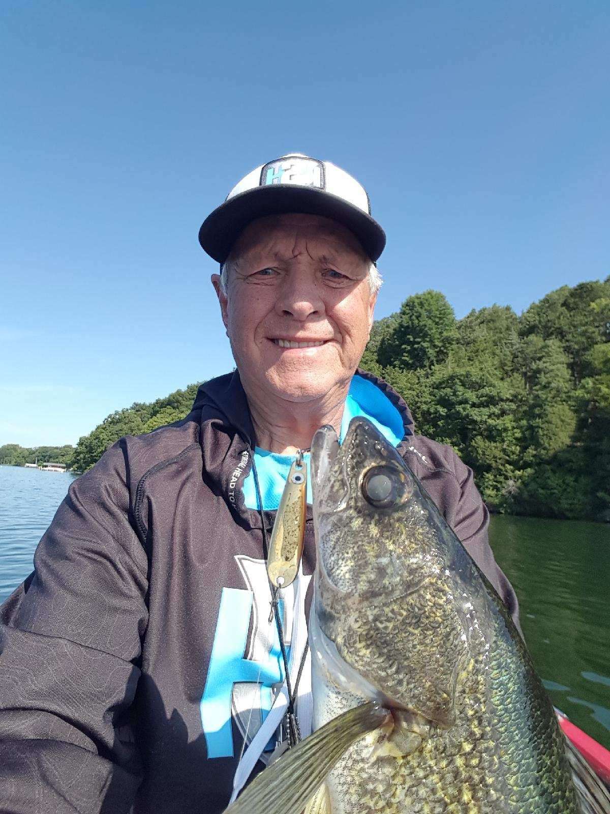 SPOON FED WALLEYES H2H Fishing